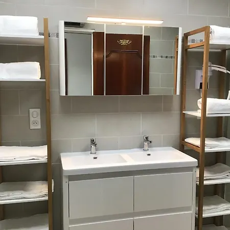 アパート Le Soleil 140 M2 Climatise Parking Prive Proche Sanctuaires *