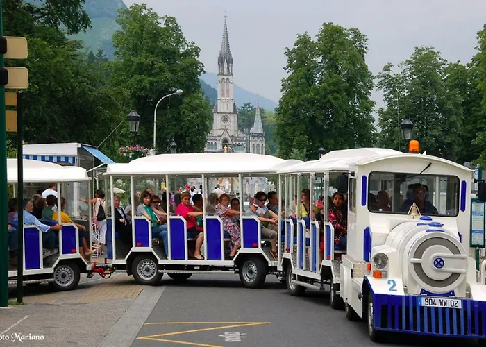 Le Soleil 140 M2 Climatise Parking Prive Proche Sanctuaires * Лурд